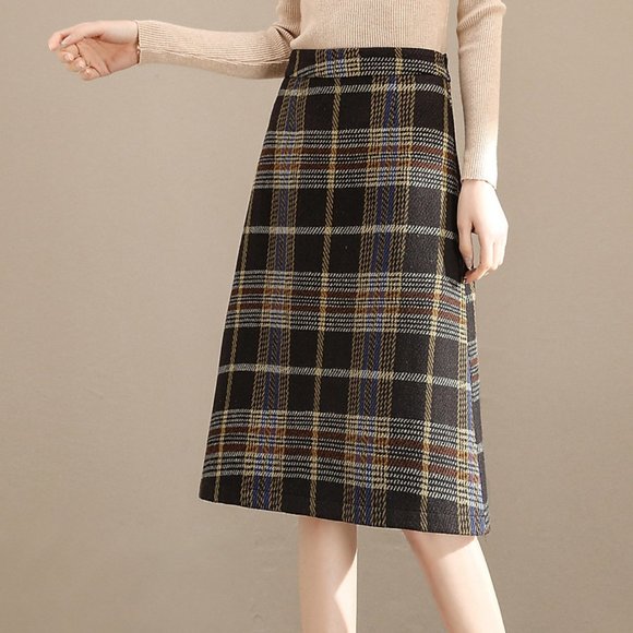 Mid length skirt - Picture 1 of 5